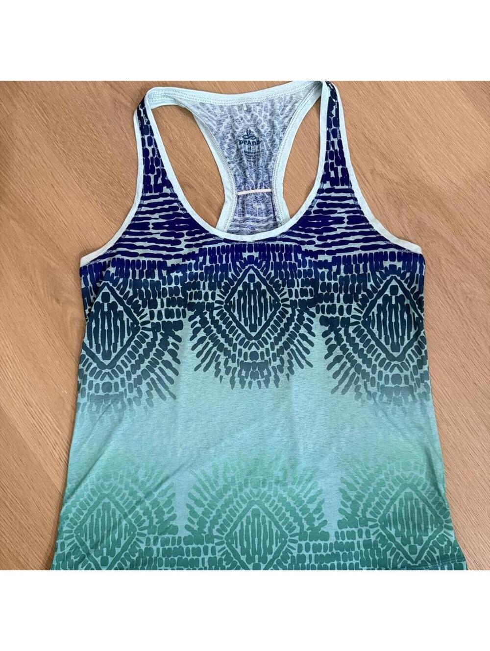 prAna Luca Women’s Racerback Activewear Gradient Geometric Pattern Size Small